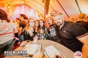 feesttent publiek ossencross